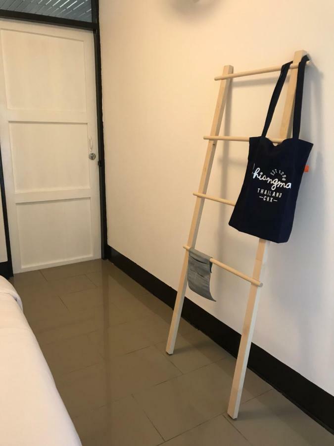 Cozy By Funwahn Bed and Breakfast Τσιάνγκ Μάι Εξωτερικό φωτογραφία
