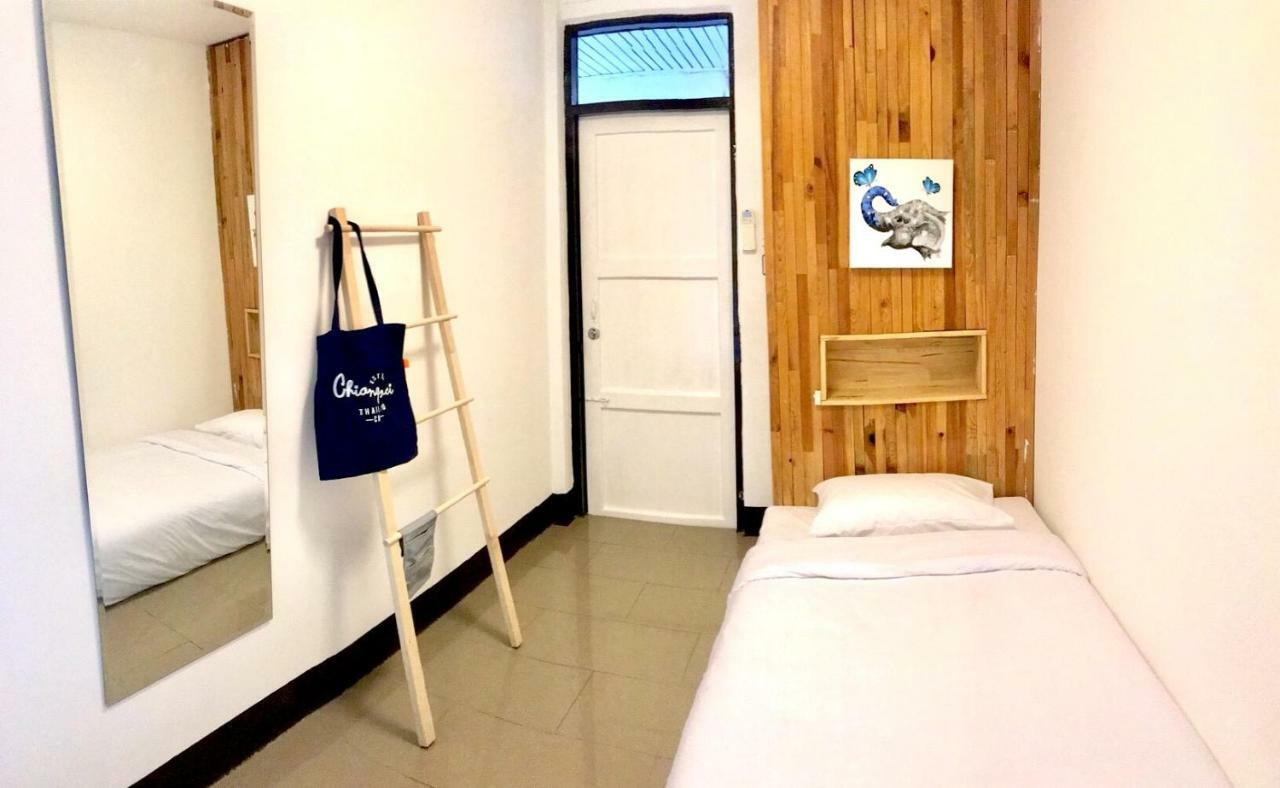 Cozy By Funwahn Bed and Breakfast Τσιάνγκ Μάι Εξωτερικό φωτογραφία